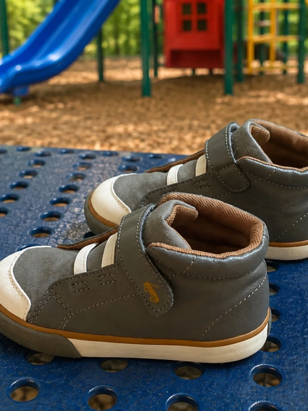 See Kai Run Toddler High-Top Sneakers – Gray – Size US 9